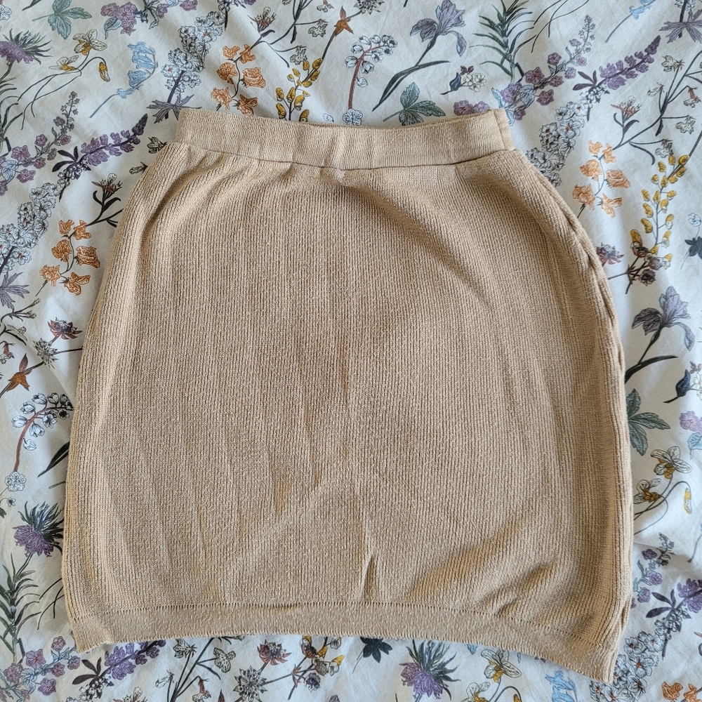 Pencil skirt